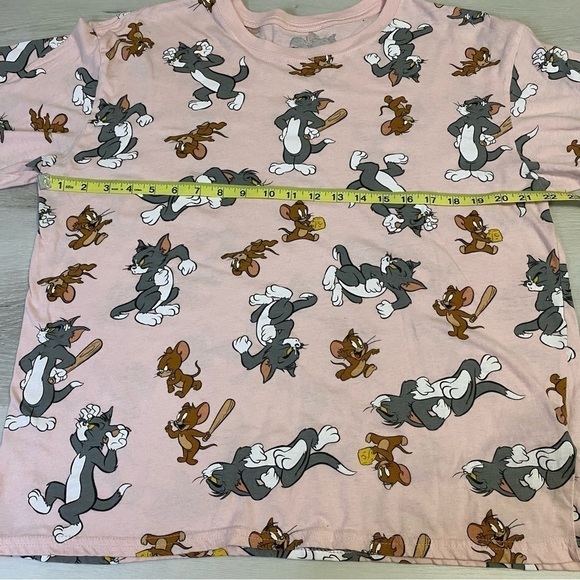 Tom and Jerry Graphic Tee, All Over Print, Pink, XL - Picture 8 of 8